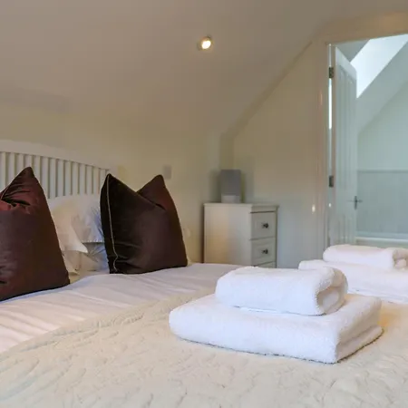Celeste * Carbis Bay